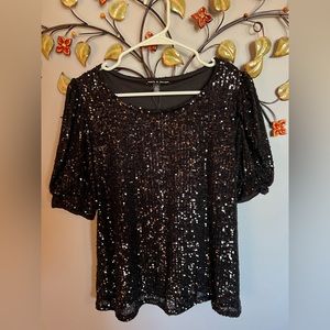 Black sequined lined short sleeve dressy top